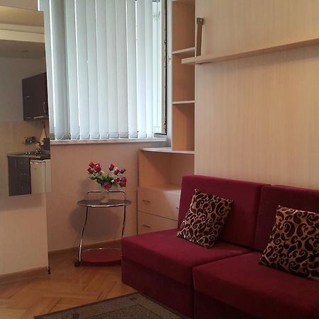 Apartment On Rustaveli Avenue Tbilisi Exterior photo