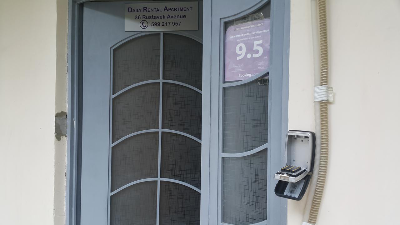 Apartment On Rustaveli Avenue Tbilisi Exterior photo